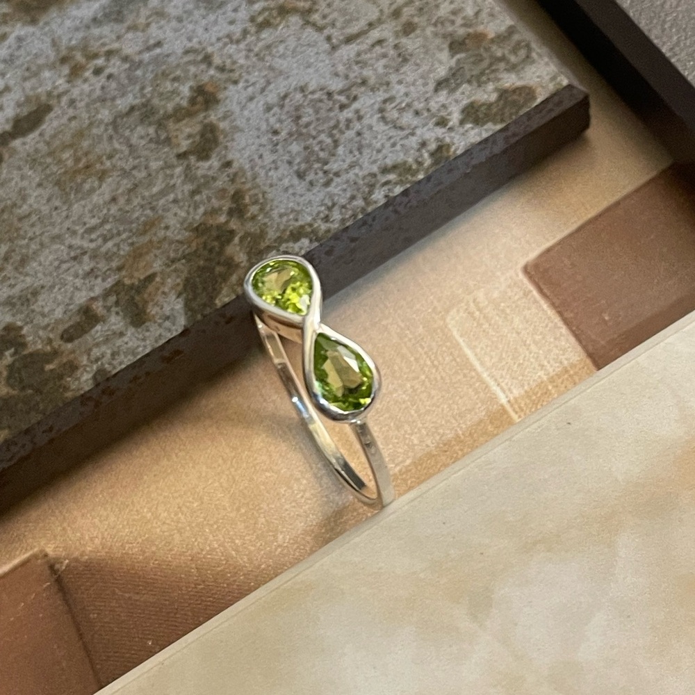 925 Sterling Silver Infinity peridot Ring, “VIBES” US: 7 & 8 - Picture 3 of 10